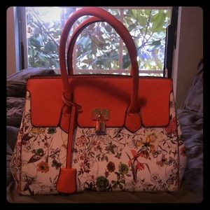 Medium size tote bag